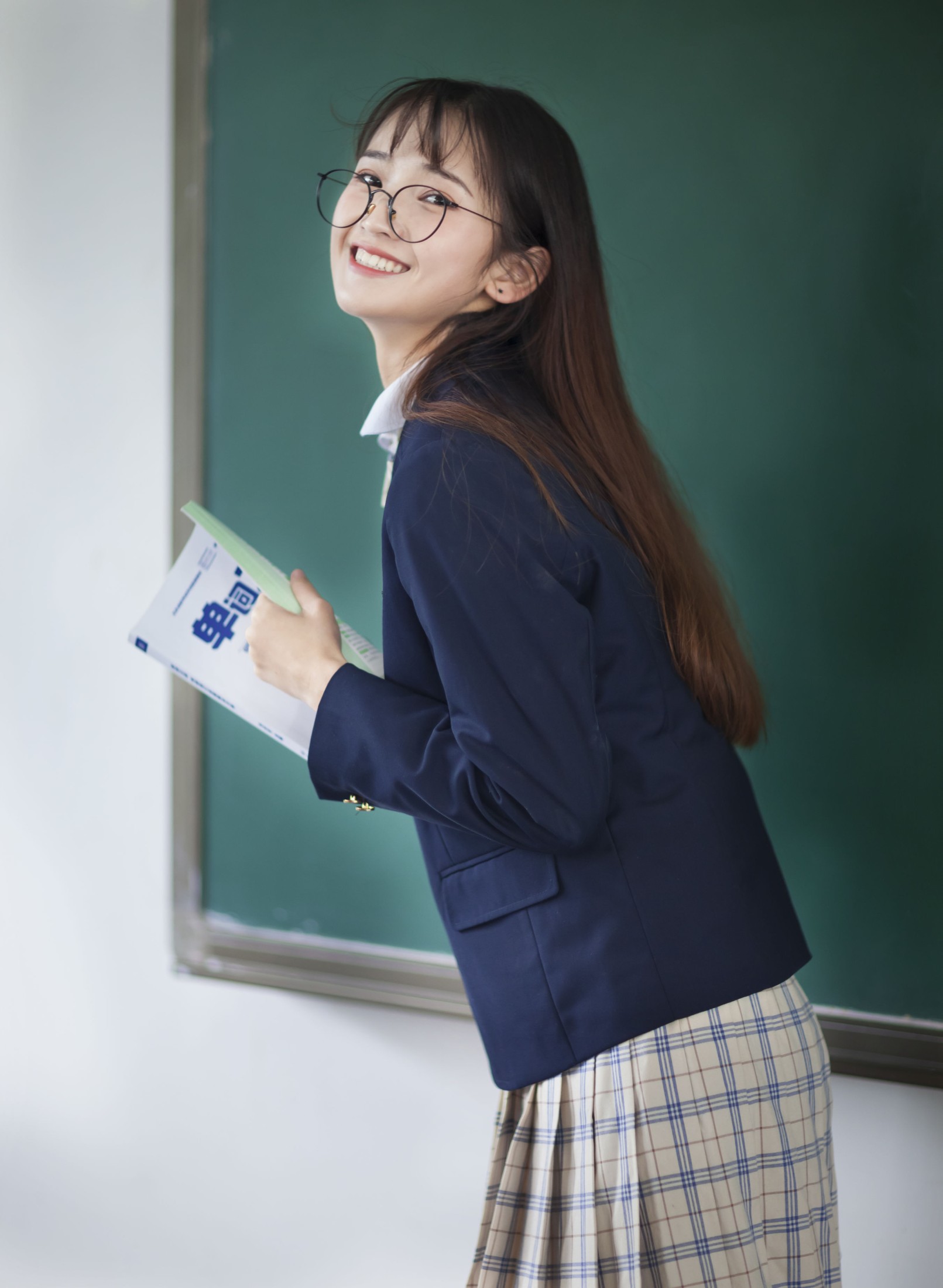 丫丫 – 《开学季》[22P]-图云谷
